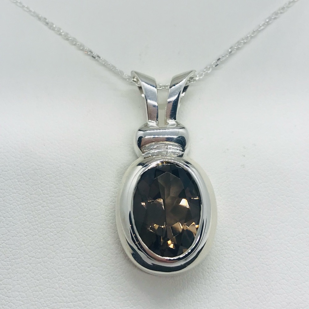 BOMA Silver Oval Brown Quartz Pendant & NEW 18” Long Anchor Chain